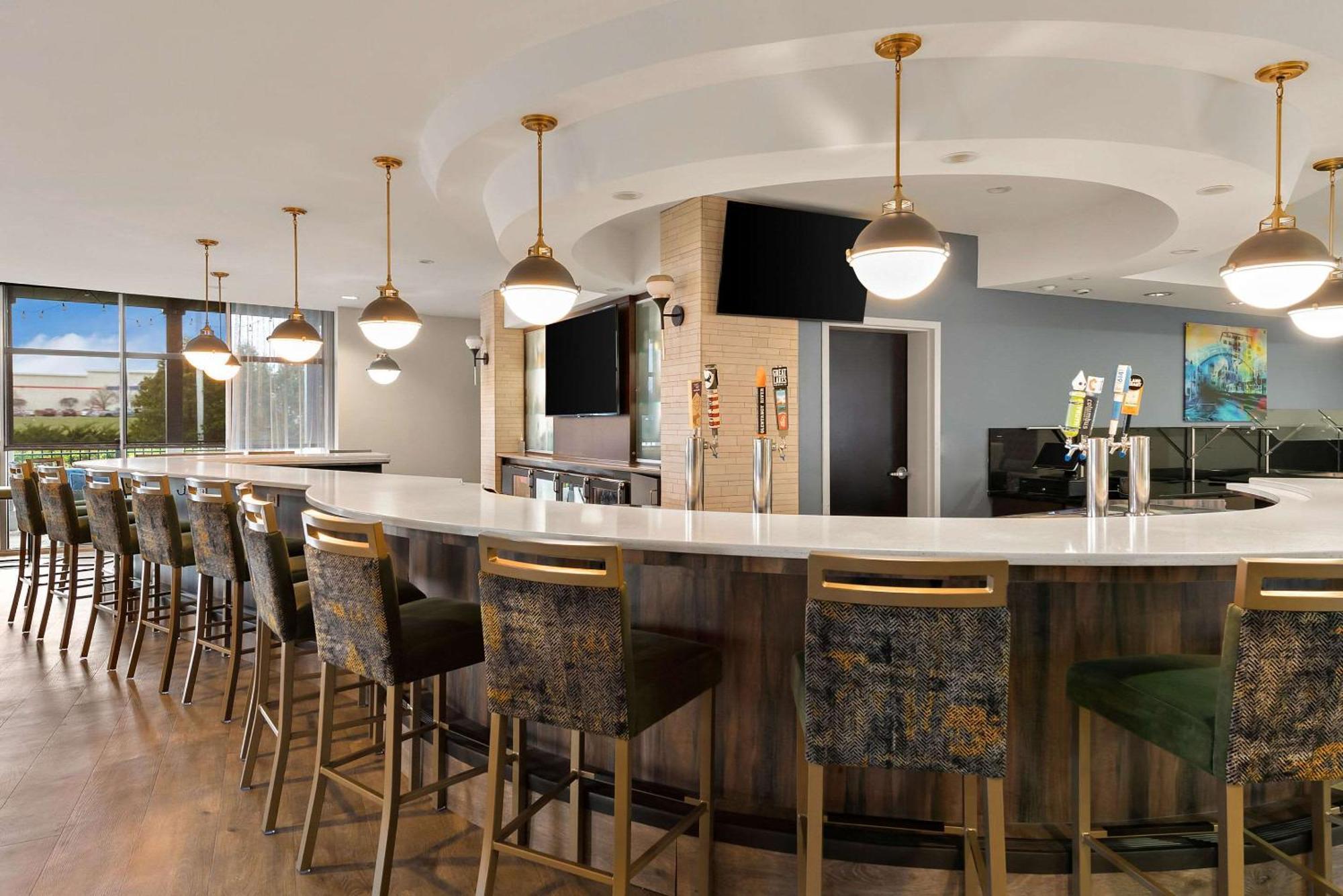 Cambria Hotel Columbus - Polaris Экстерьер фото