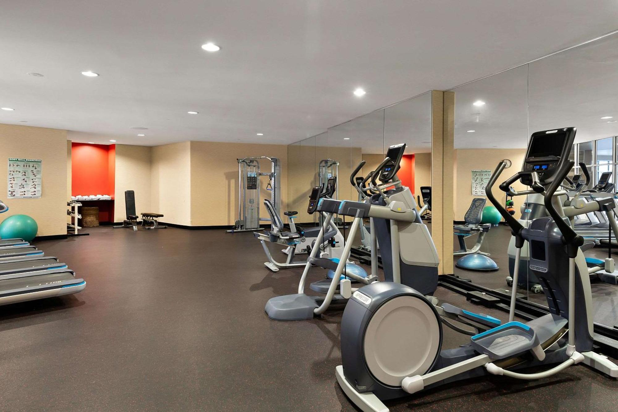 Cambria Hotel Columbus - Polaris Экстерьер фото