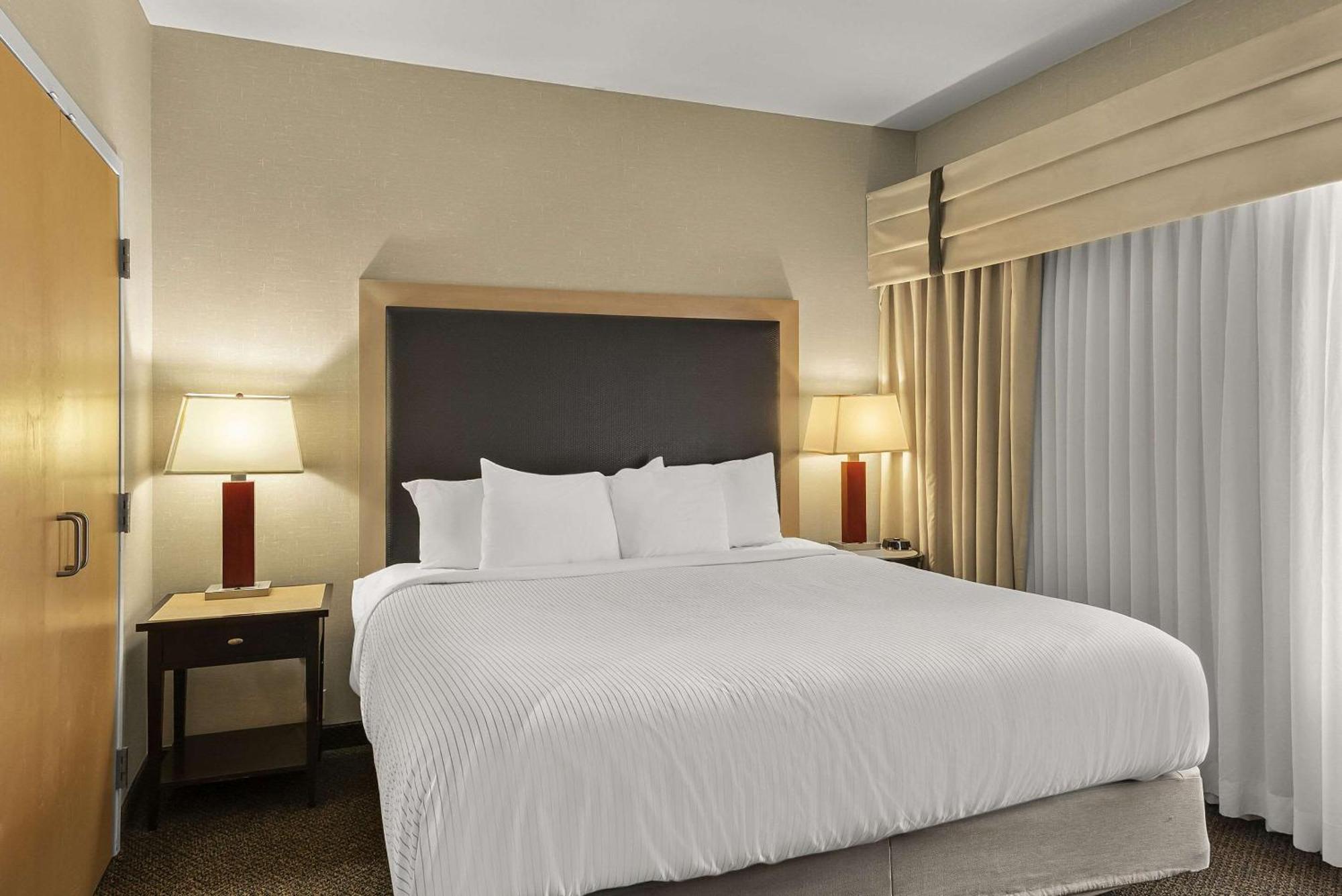 Cambria Hotel Columbus - Polaris Экстерьер фото