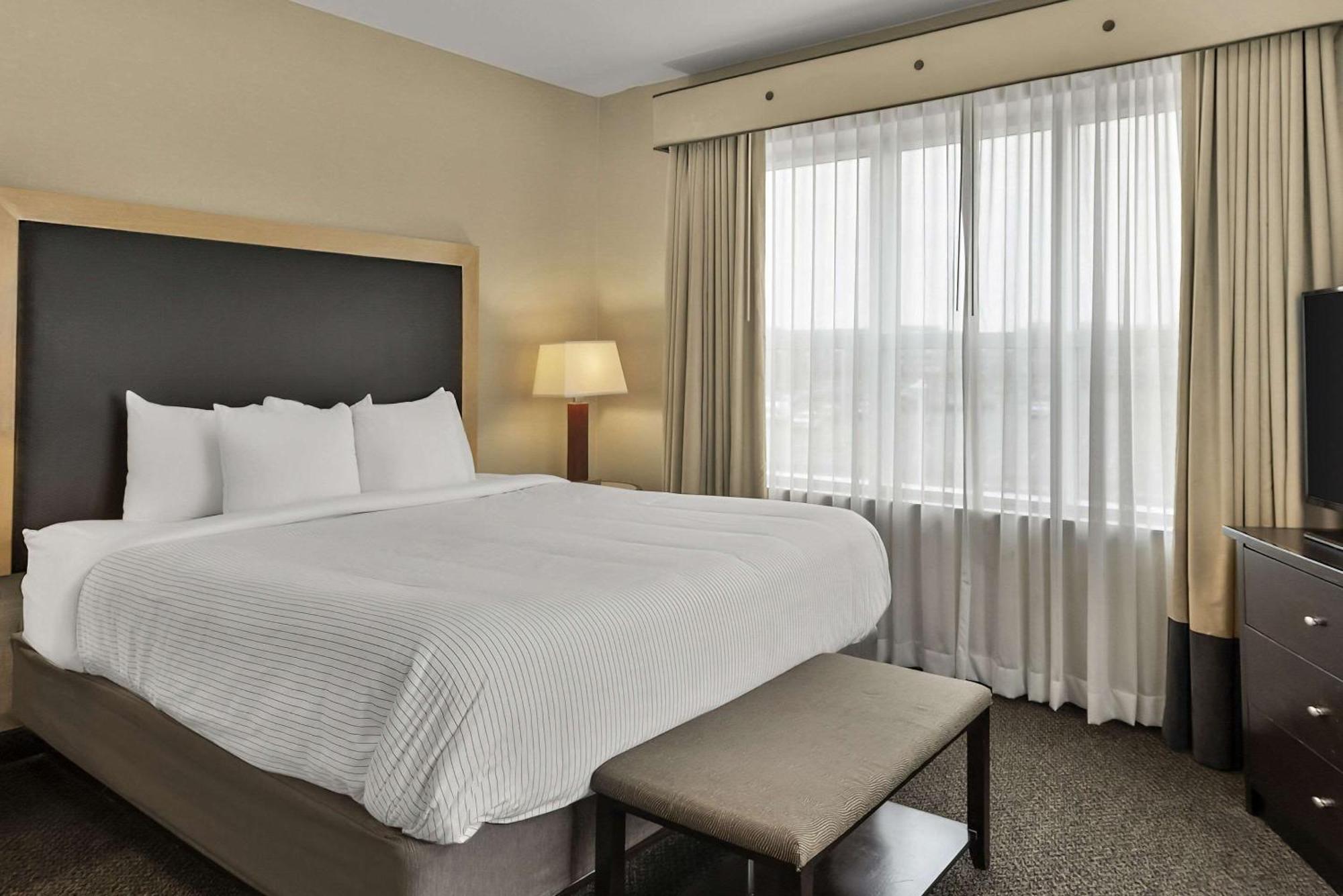 Cambria Hotel Columbus - Polaris Экстерьер фото