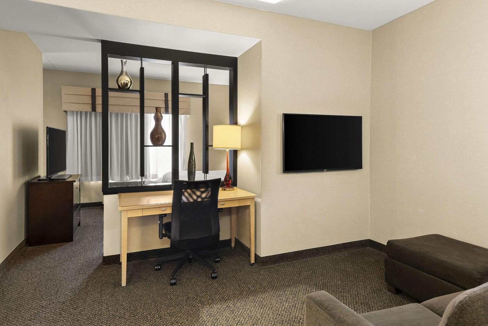 Cambria Hotel Columbus - Polaris Экстерьер фото