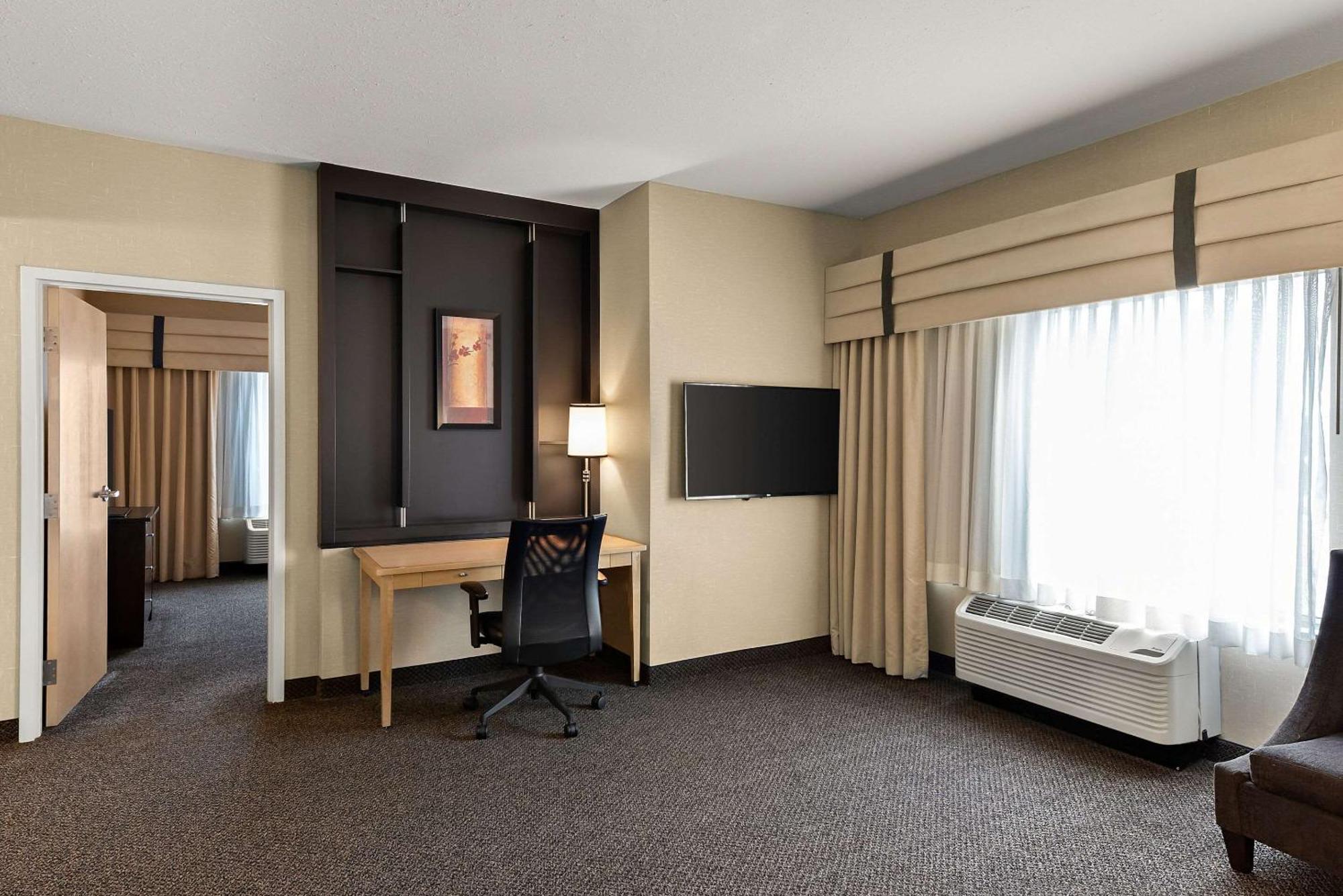 Cambria Hotel Columbus - Polaris Экстерьер фото