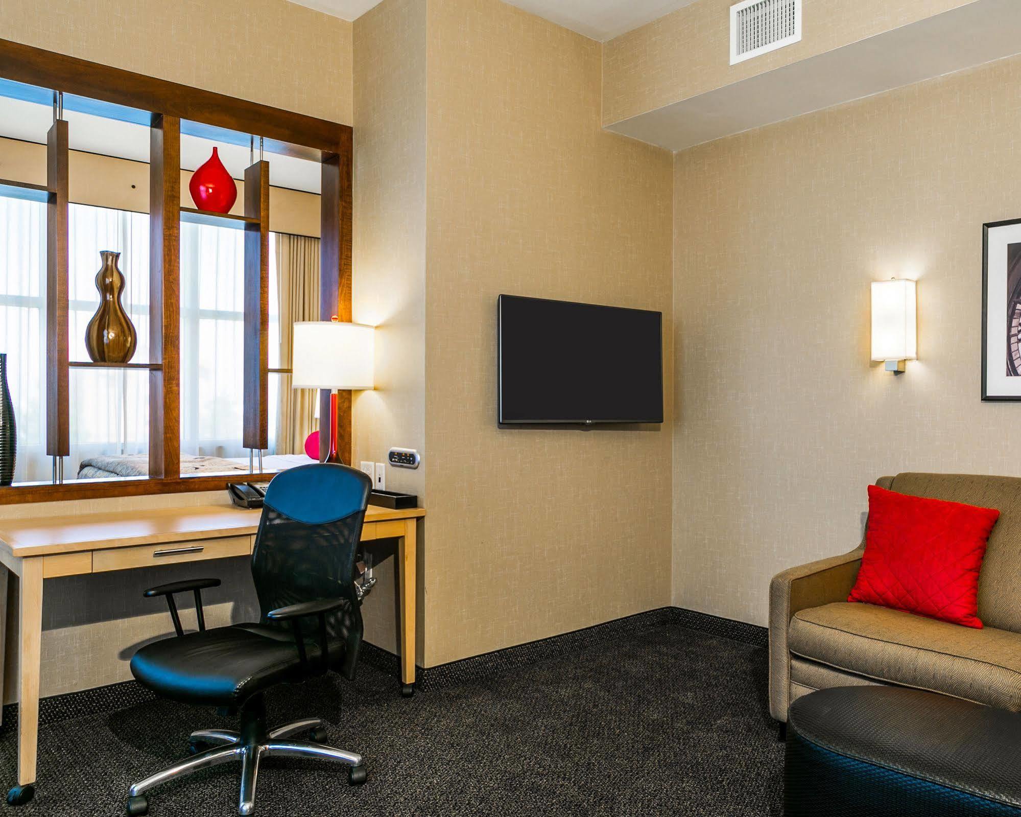 Cambria Hotel Columbus - Polaris Экстерьер фото