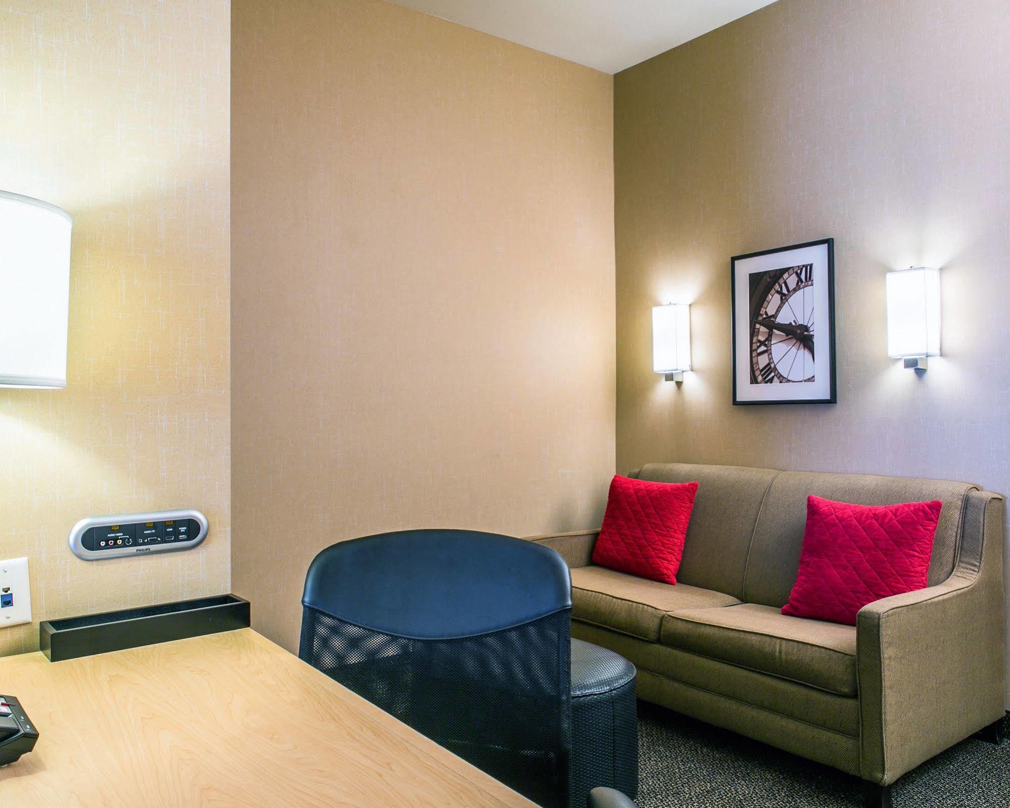Cambria Hotel Columbus - Polaris Экстерьер фото